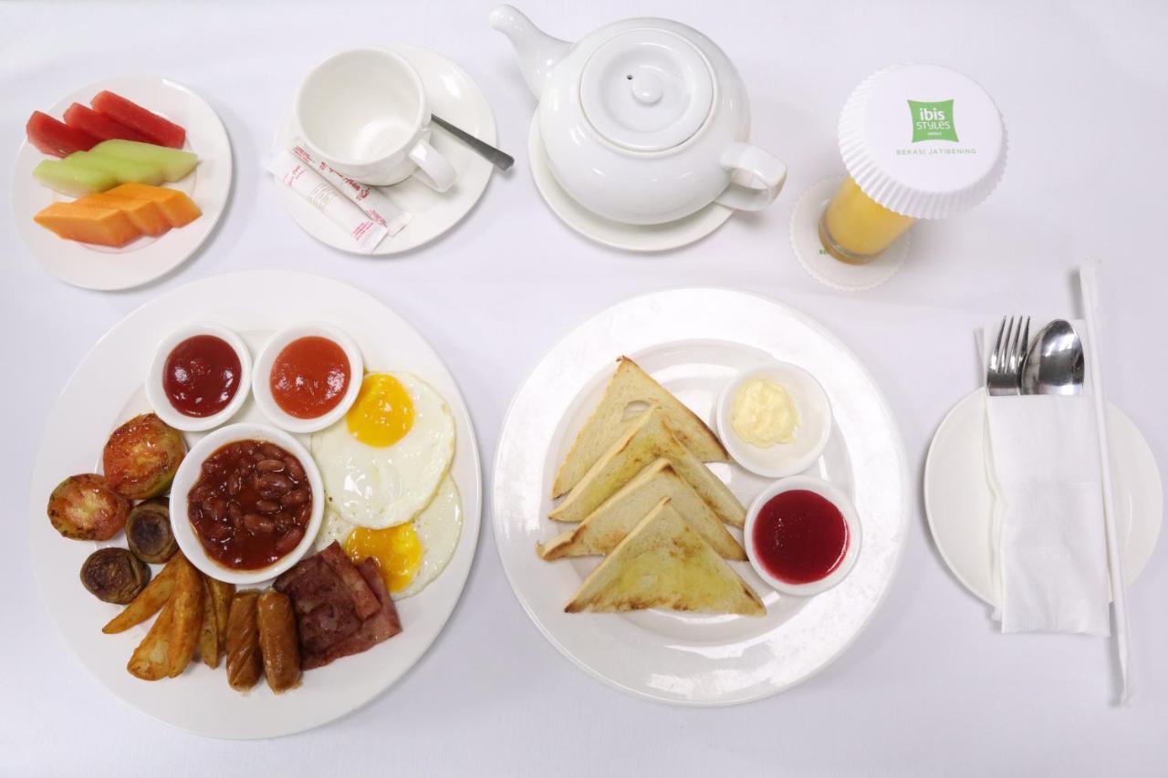 Ibis Styles Bekasi Jatibening Hotel Buitenkant foto