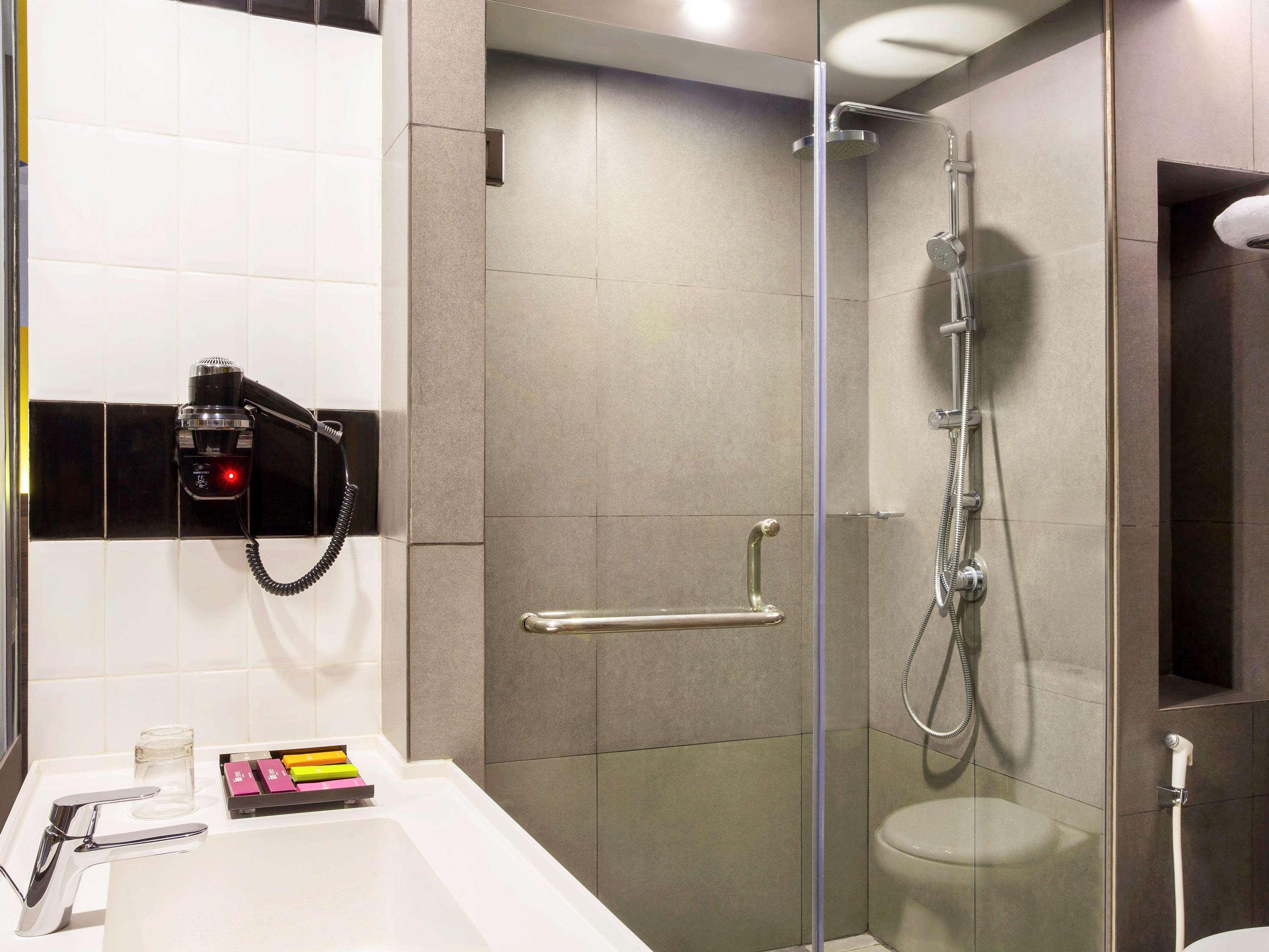 Ibis Styles Bekasi Jatibening Hotel Buitenkant foto