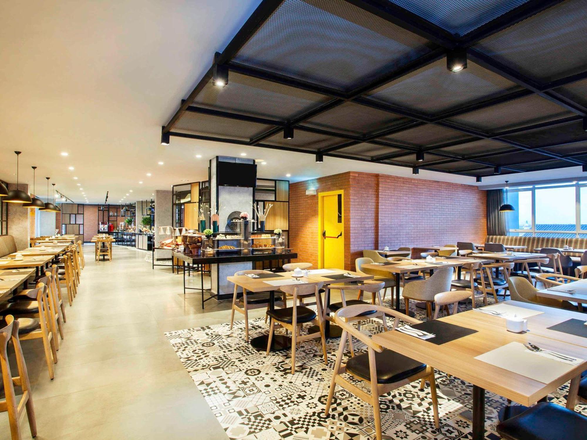 Ibis Styles Bekasi Jatibening Hotel Buitenkant foto