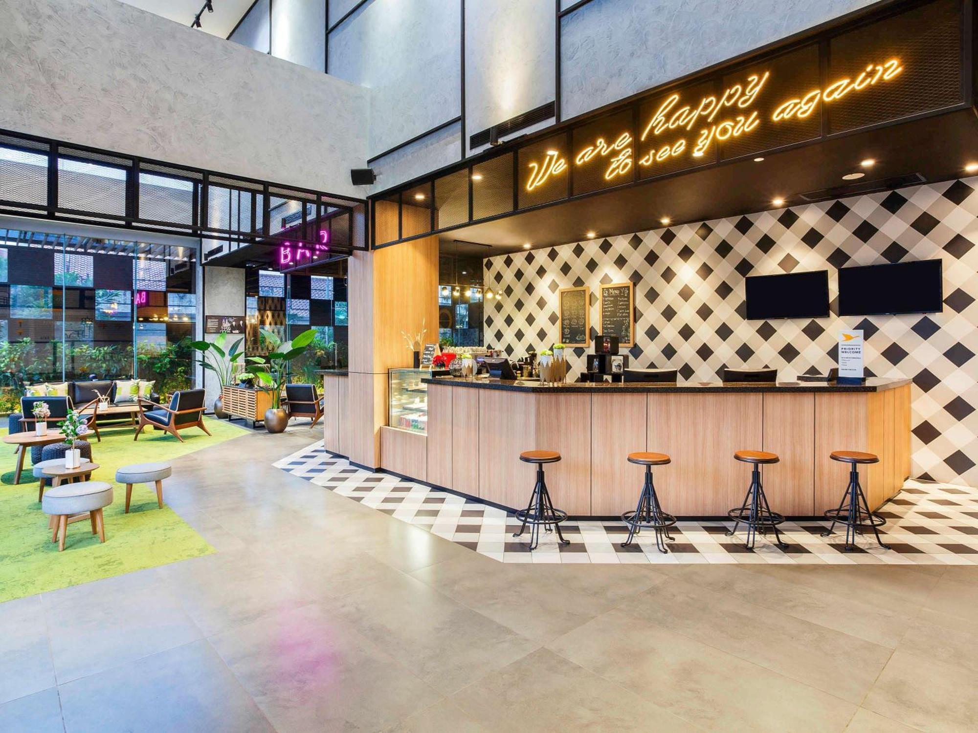 Ibis Styles Bekasi Jatibening Hotel Buitenkant foto