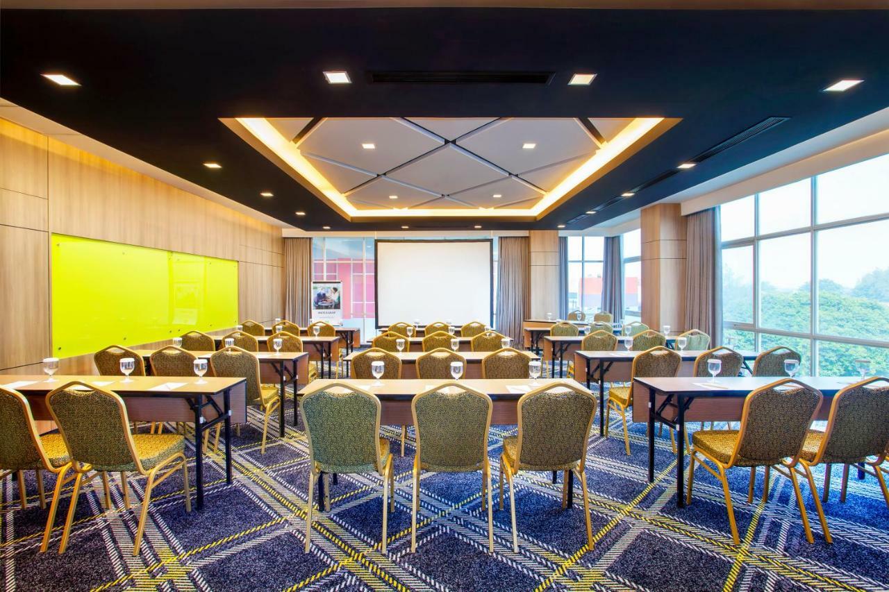 Ibis Styles Bekasi Jatibening Hotel Buitenkant foto