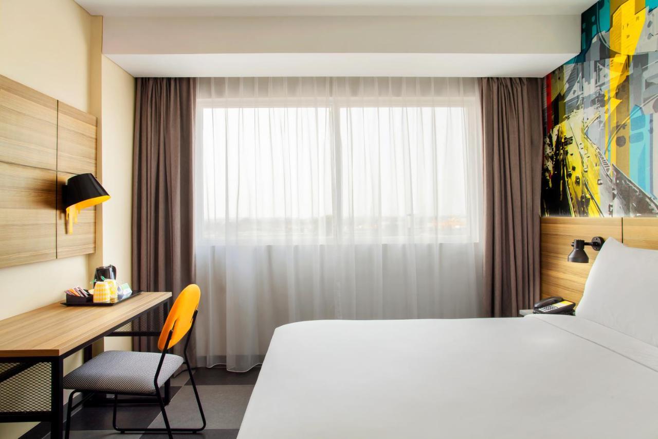 Ibis Styles Bekasi Jatibening Hotel Buitenkant foto